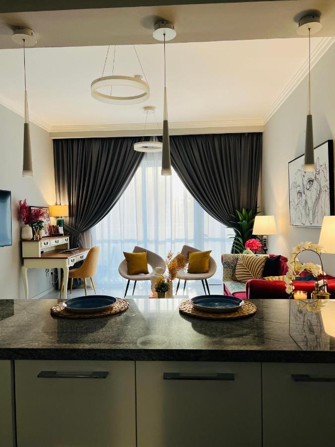 Amazing Park View! Jvc /New 1Br Leilighet Dubai Eksteriør bilde